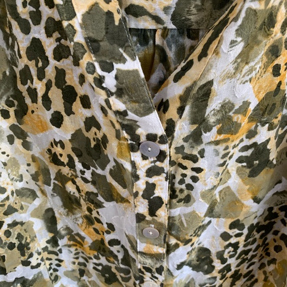 Alfred Dunner NWT “call of the wild” printed button front shirt size 20W - Picture 2 of 4